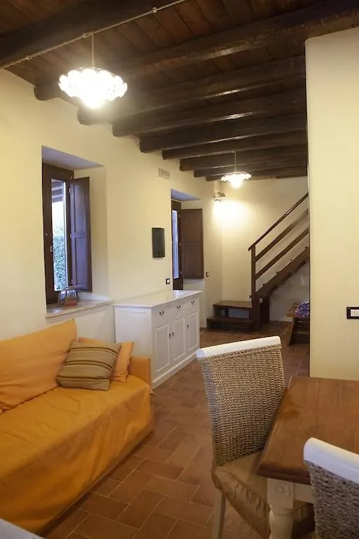Ville Dell'Eden Con 9 Camere Da Letto In 6 Unita Abitative Lascari