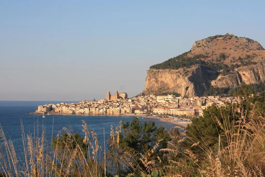 Ville Dell'Eden Con 9 Camere Da Letto In 6 Unita Abitative ラスカリ 0*,